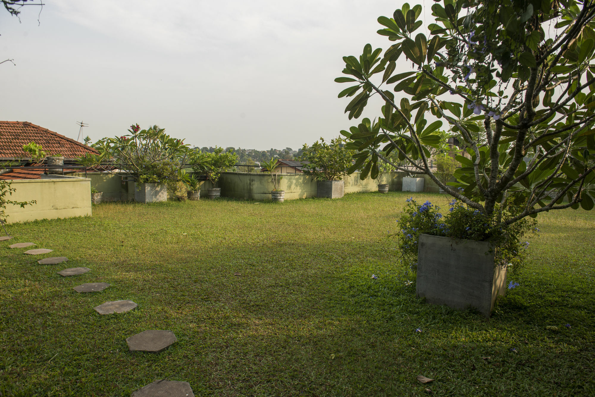 Villa Escondite - The Hotel Sri Jayewardenepura Kotte Exterior photo